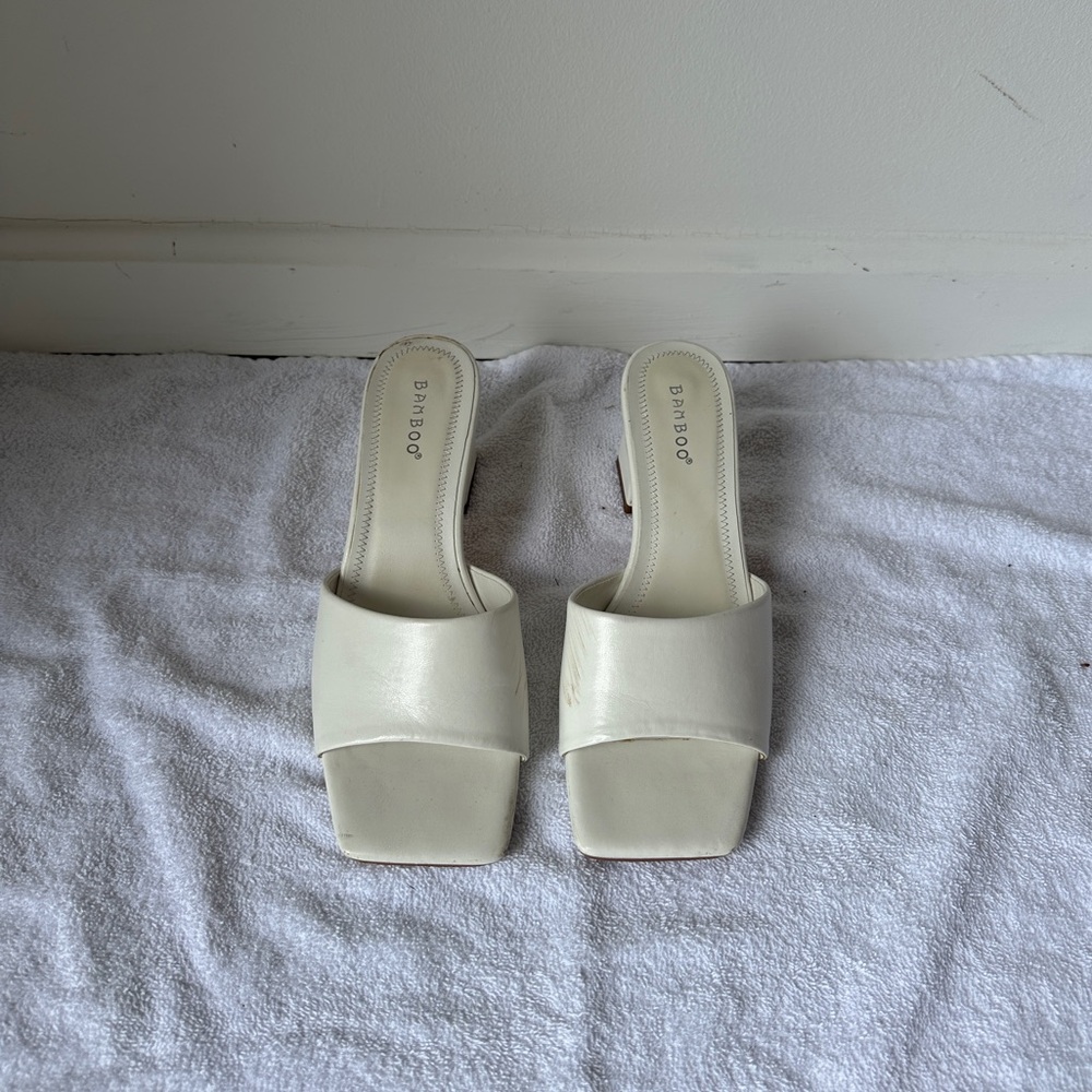 Bamboo Women's Elegant Cream Mules